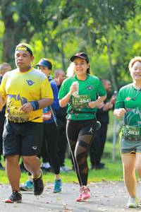 BIB: 484, 1066, 245, 4831
                            <button type="button" onclick="openModal(5129138)" class="btn btn-primary btn-sm float-right btn-popup" data-toggle="modal" data-target=".modal-high-quality">
                        <i class="fas fa-shopping-cart"></i> Add to Cart
                    </button>
                                            <button type="button" onclick="isThisMe(5129138, true)" class="btn btn-success btn-sm float-right btn-popup btn-isme hidden" data-toggle="tooltip" data-placement="bottom" title="นี่คือรูปของคุณใช่ไหม คลิกที่นี่เพื่อเอาเข้าอัลบั้ม">
                        <i class="fas fa-plus"></i> Add to album
                    </button>
                    <button type="button" onclick="isThisMe(5129138, false)" class="btn btn-warning btn-sm float-right btn-popup btn-isnotme hidden">
                        <i class="fas fa-ban"></i> Remove from album
                    </button>